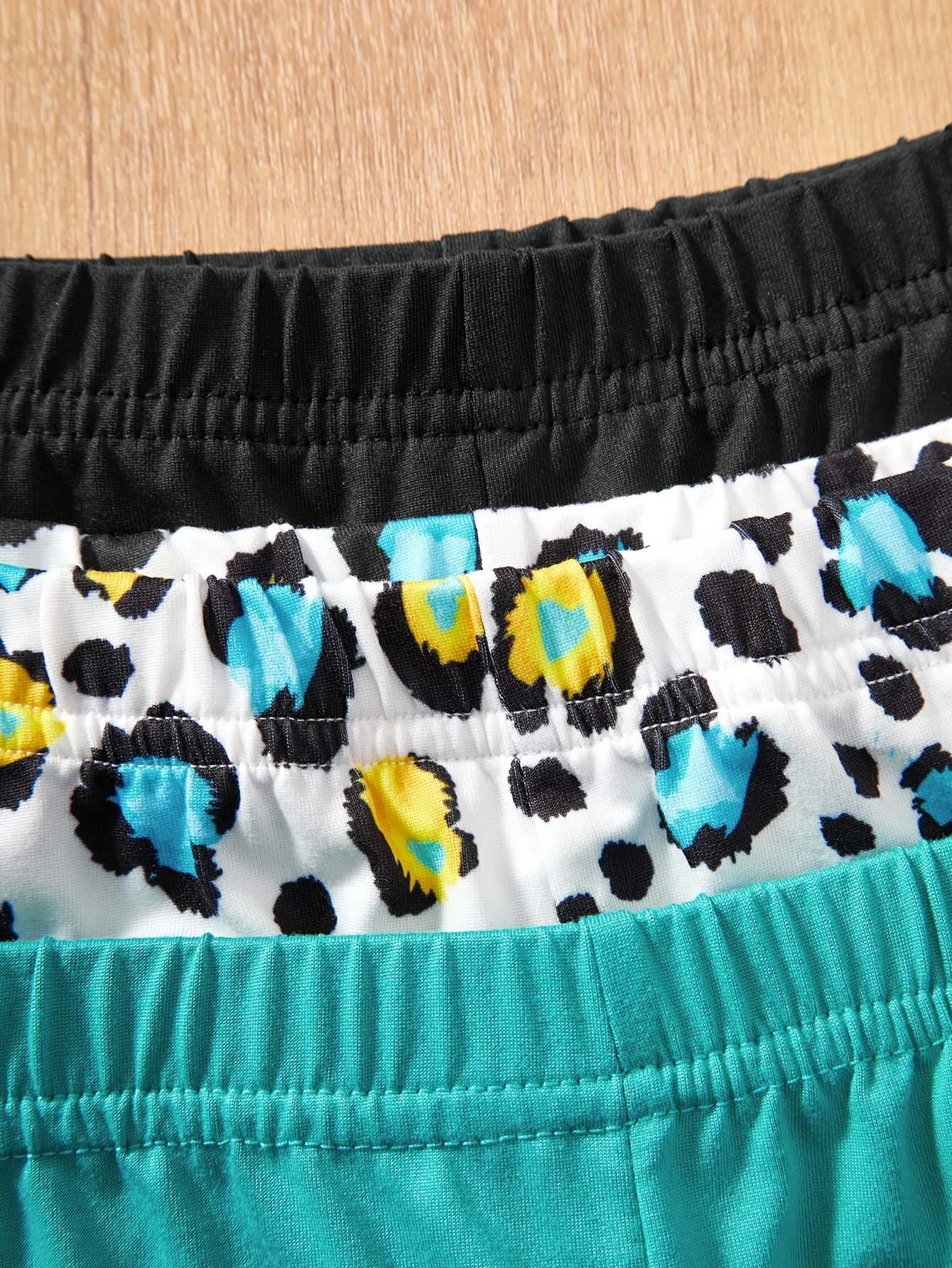 Detail 4 of Girls Flare Pants All Season 3-Piece Leopard Print Houndstooth Stretch by LUNORIANA