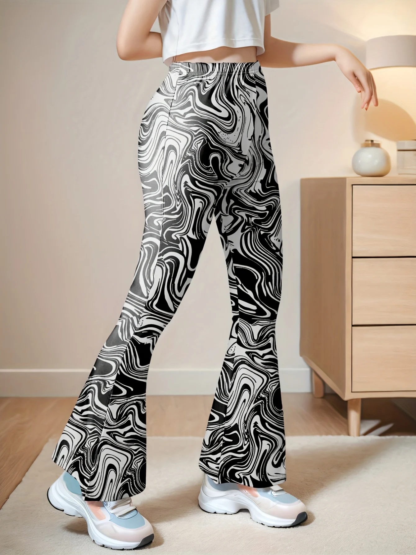 Detail 3 of Girls Flare Pants Floral Stretch by LUNORIANA