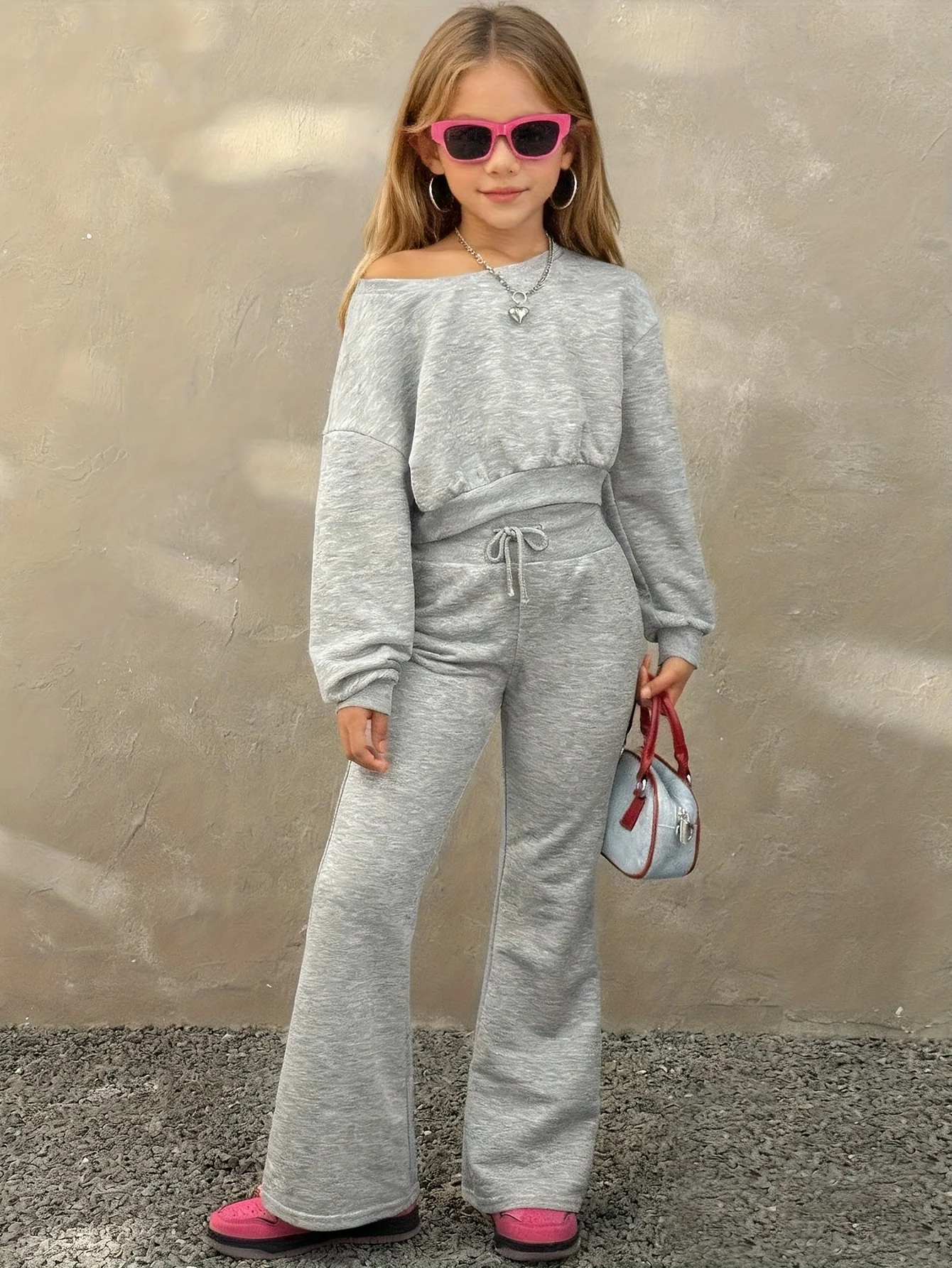 Detail 3 of Girls Solid Streetwear Asymmetrical Sweatshirt Flare Pants 2-Piece Set Fall by LUNORIANA