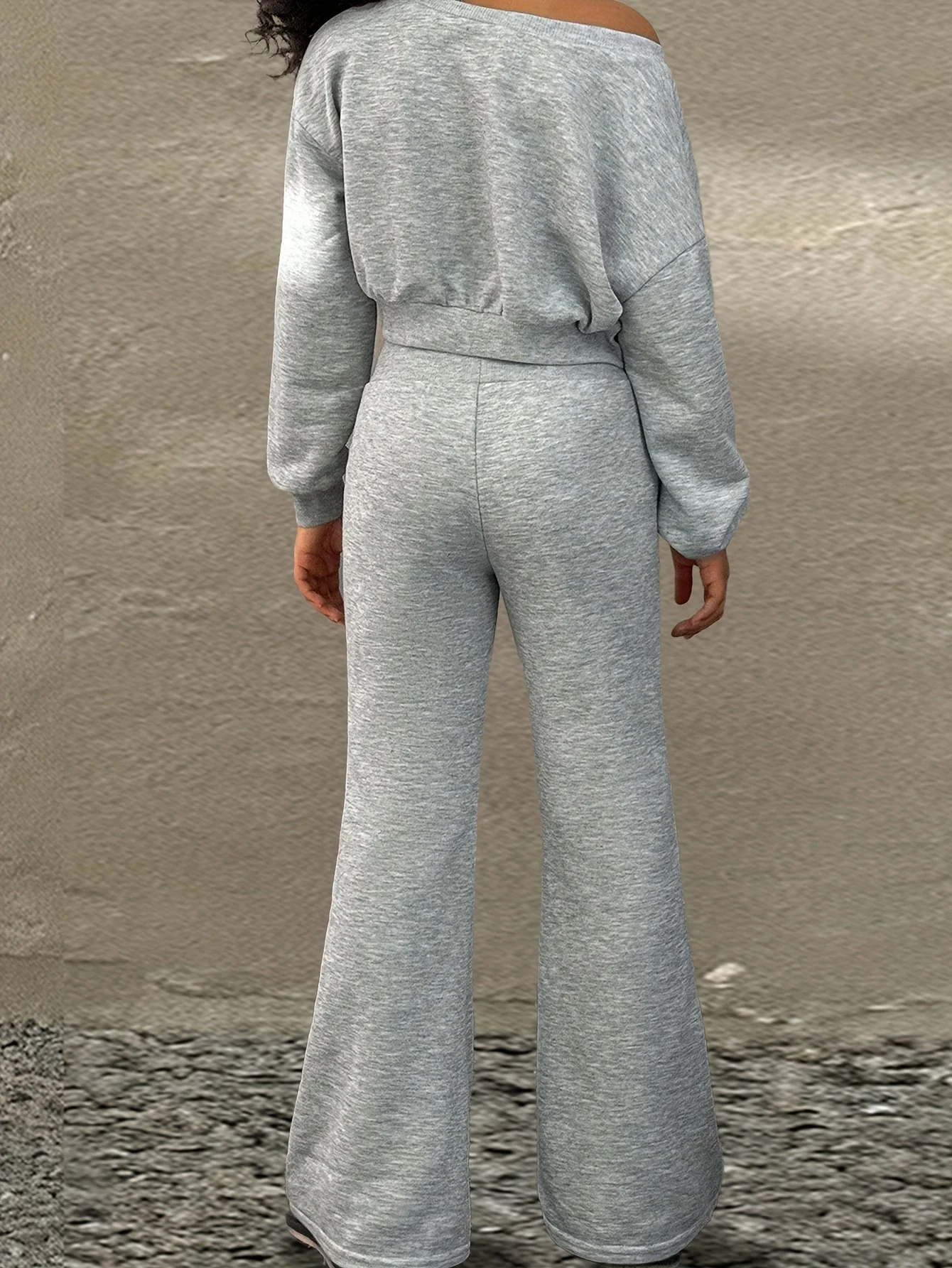 Detail 2 of Girls Solid Streetwear Asymmetrical Sweatshirt Flare Pants 2-Piece Set Fall by LUNORIANA