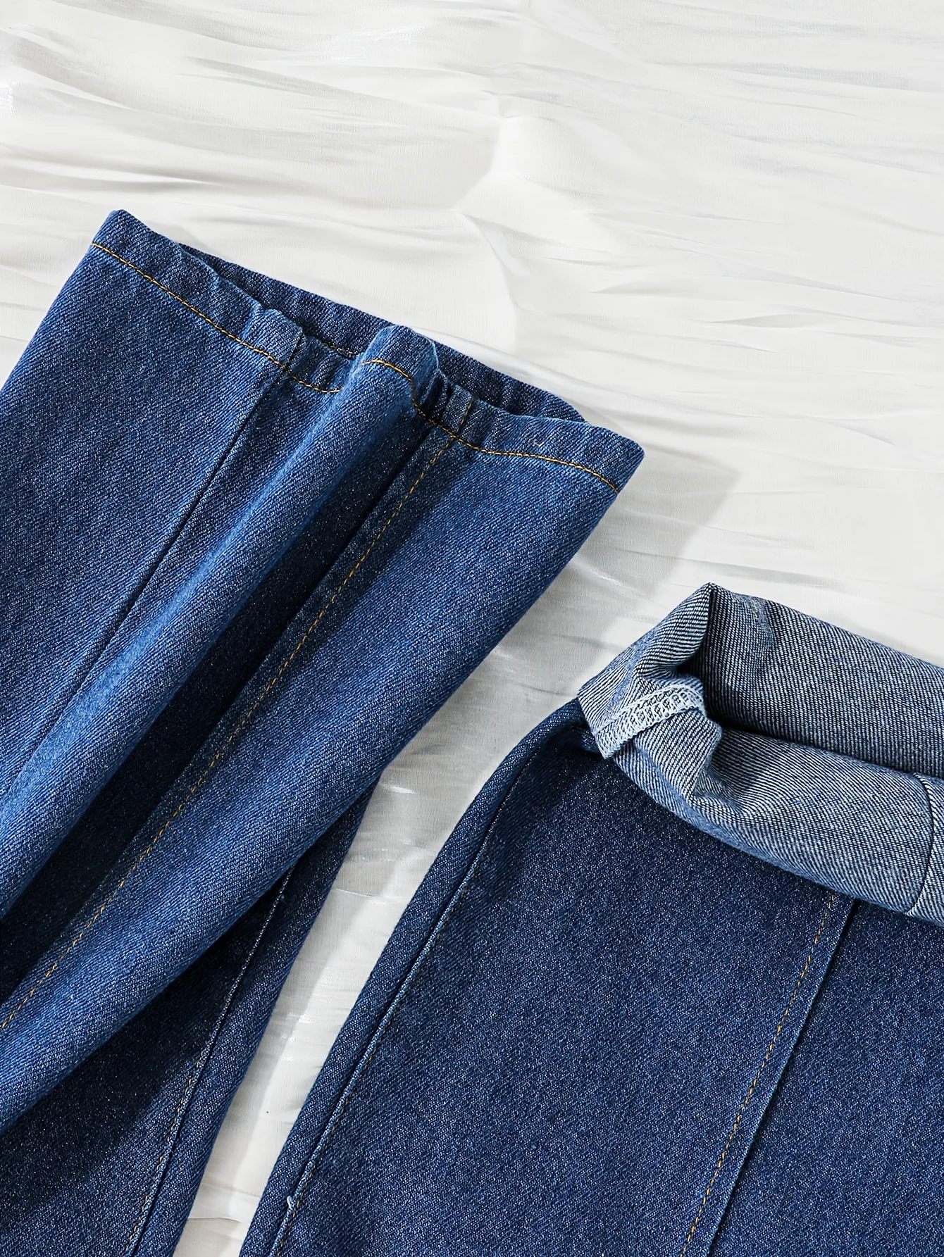 Detail 4 of Girls Loose Fit Denim Jeans Spring Summer by LUNORIANA