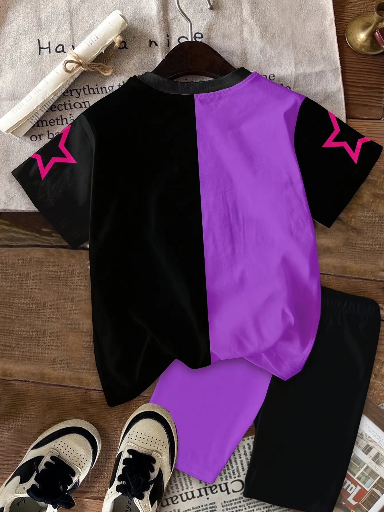 Detail view of Girls Cartoon Graphic T-Shirt and Shorts 2-Piece Summer Set by LUNORIANA