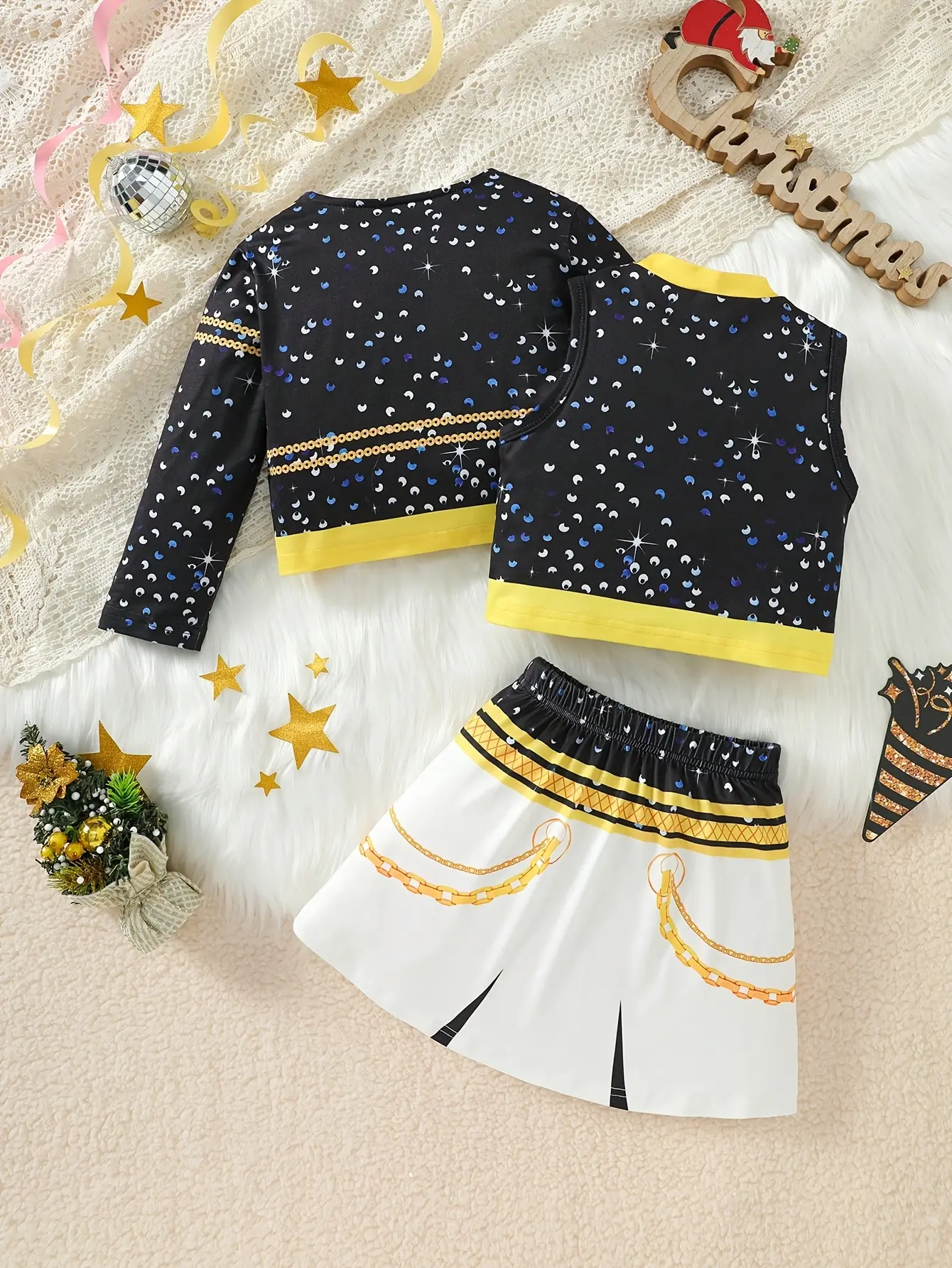 Detail view of Girls Dance Style Crop Top, Vest and Shorts 3-Piece Set by LUNORIANA