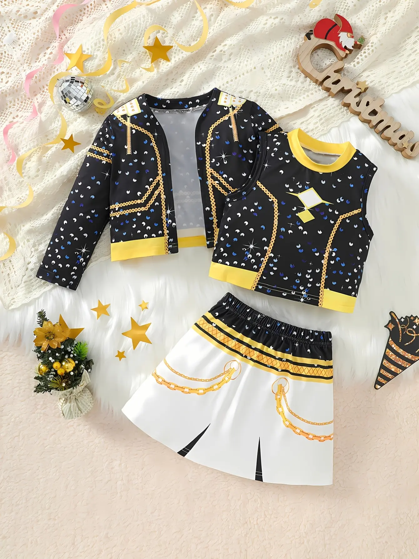 Detail view of Girls Dance Style Crop Top, Vest and Shorts 3-Piece Set by LUNORIANA