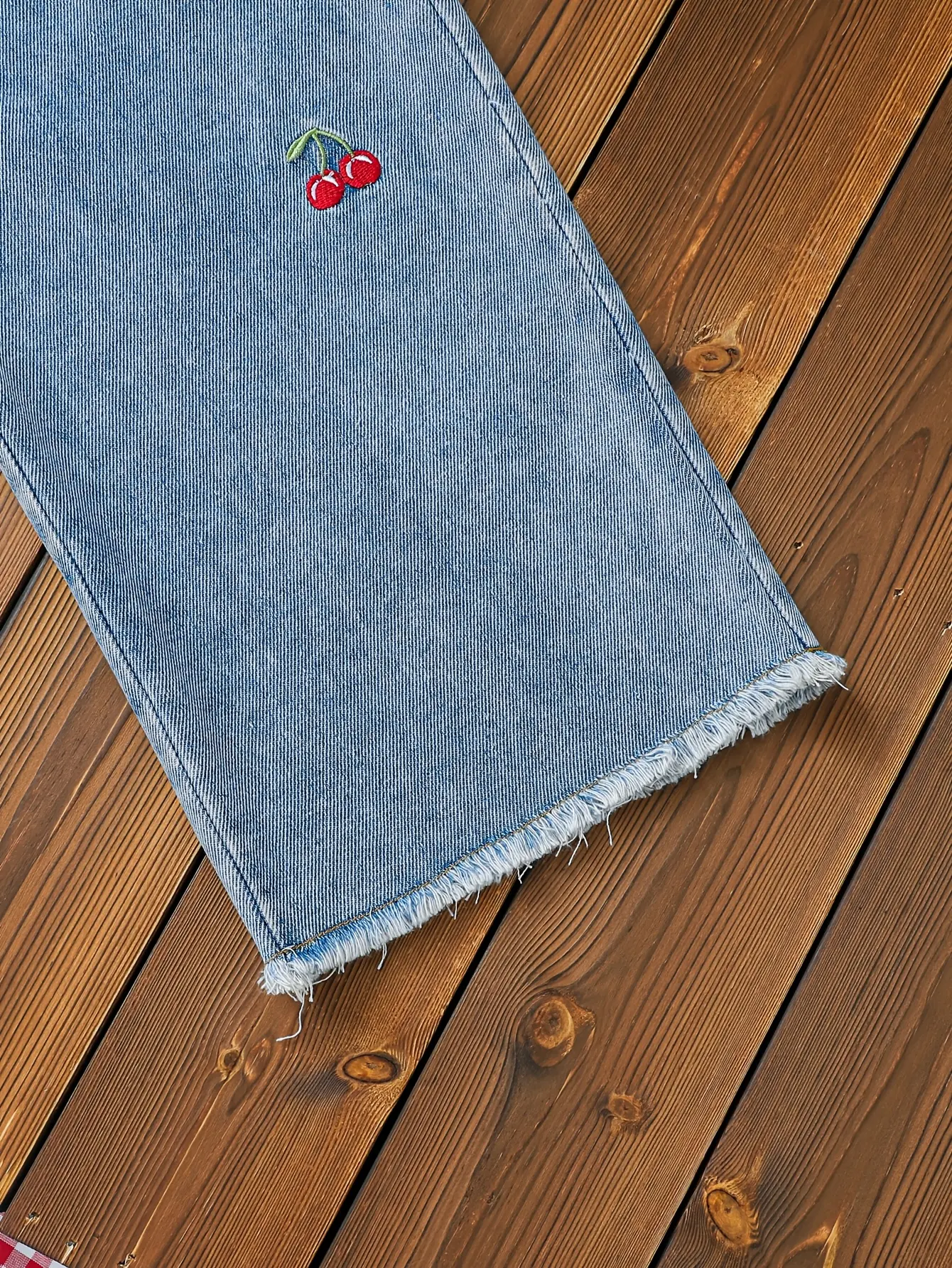 Detail 6 of Girls Ruffle Tank and Denim Wide Leg Pants Set by LUNORIANA