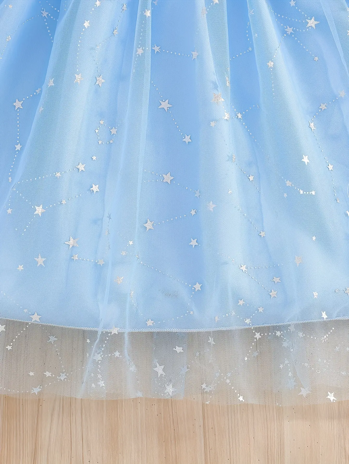 Detail 6 of Girls Star Sequin Tulle Dress with Flare Sleeves by LUNORIANA