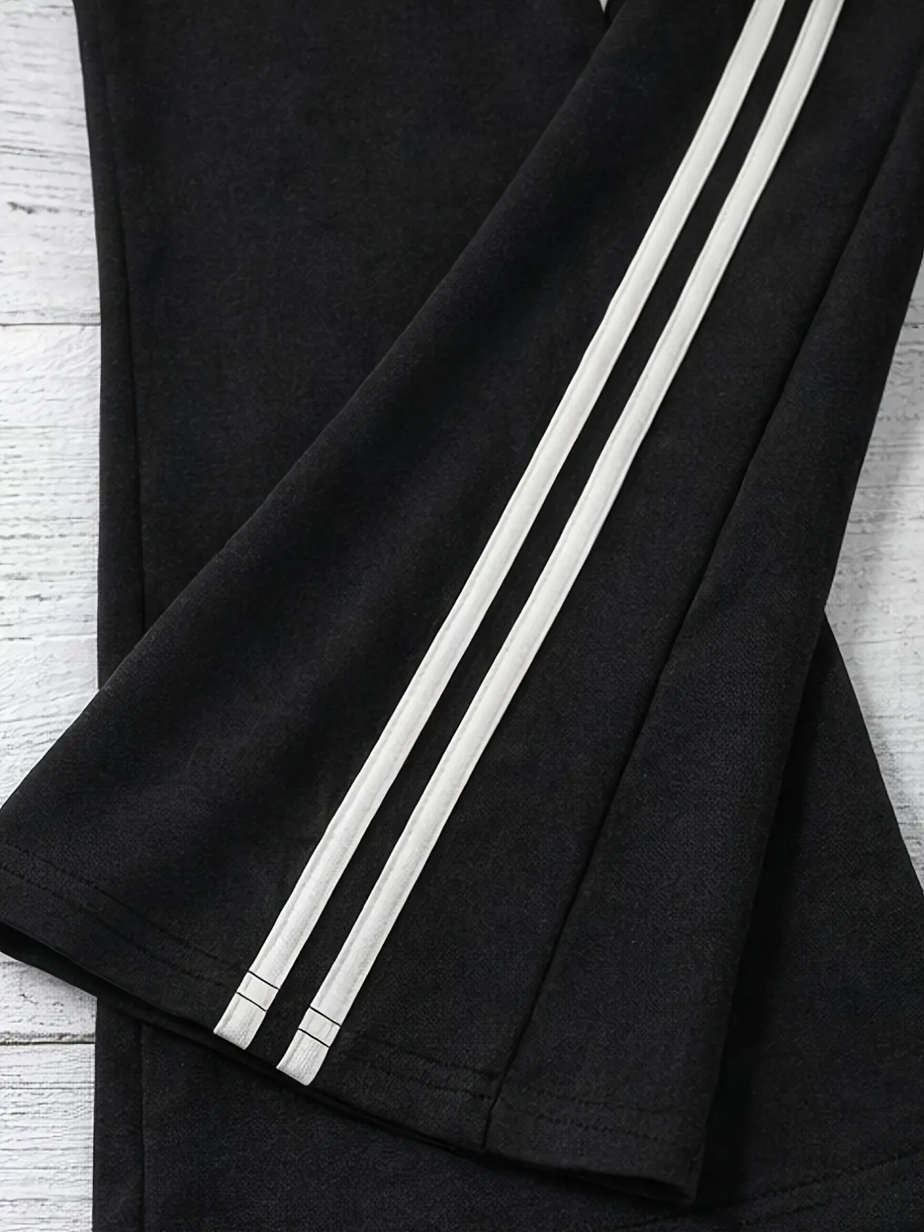 Detail 7 of Girls Hooded Sweatshirt and Striped Flare Pants Set by LUNORIANA
