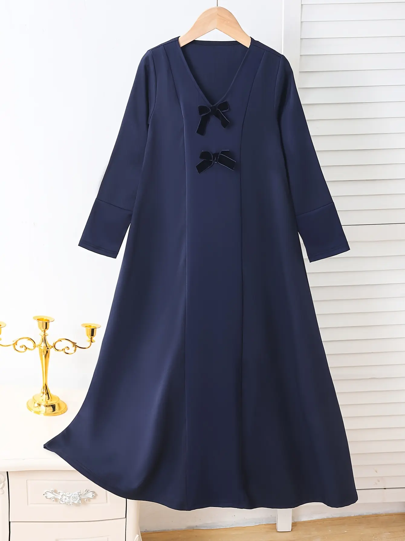 Girls Navy Velvet Bow V-Neck Party Dress