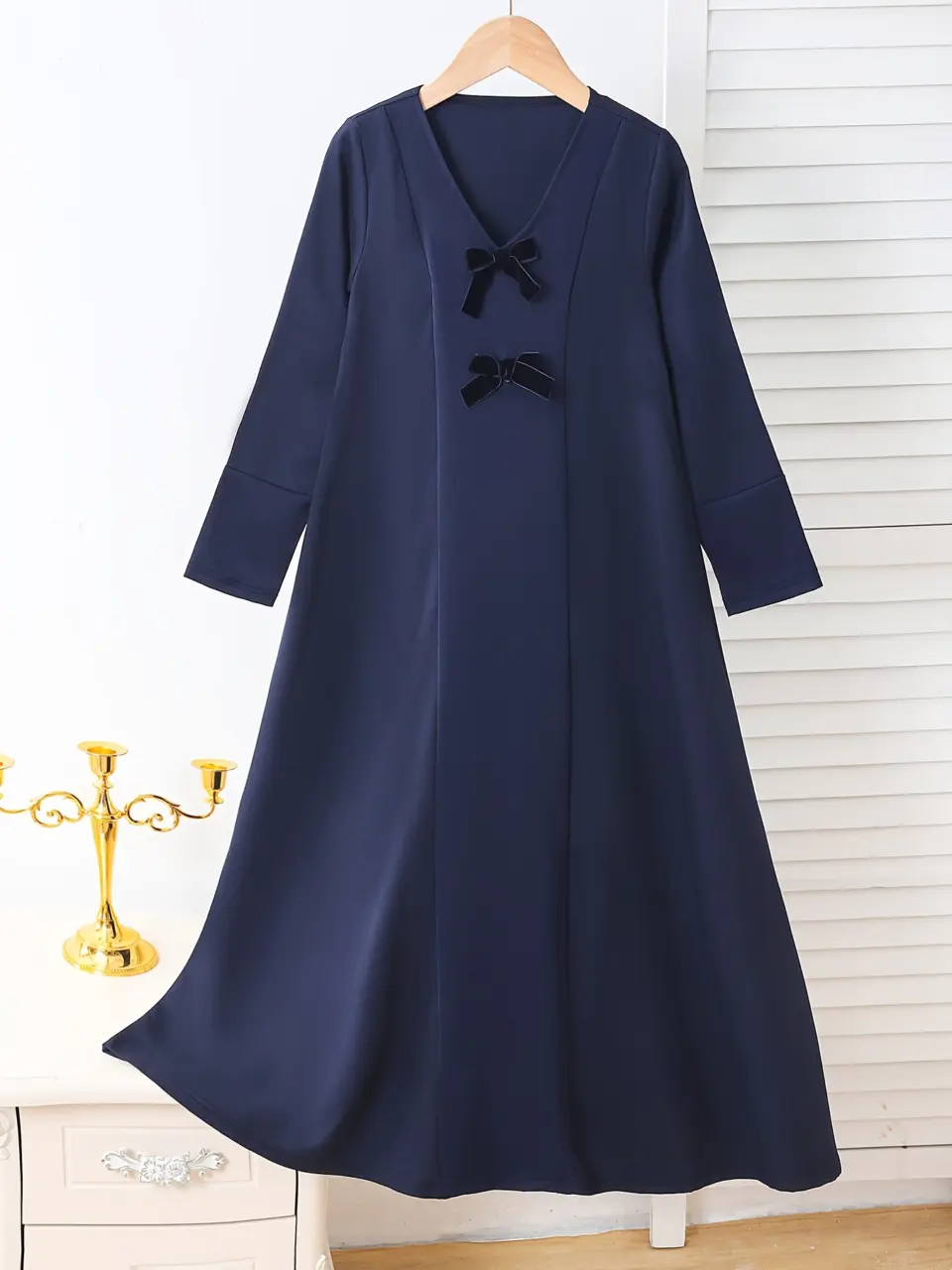 Girls Navy Velvet Bow V-Neck Party Dress