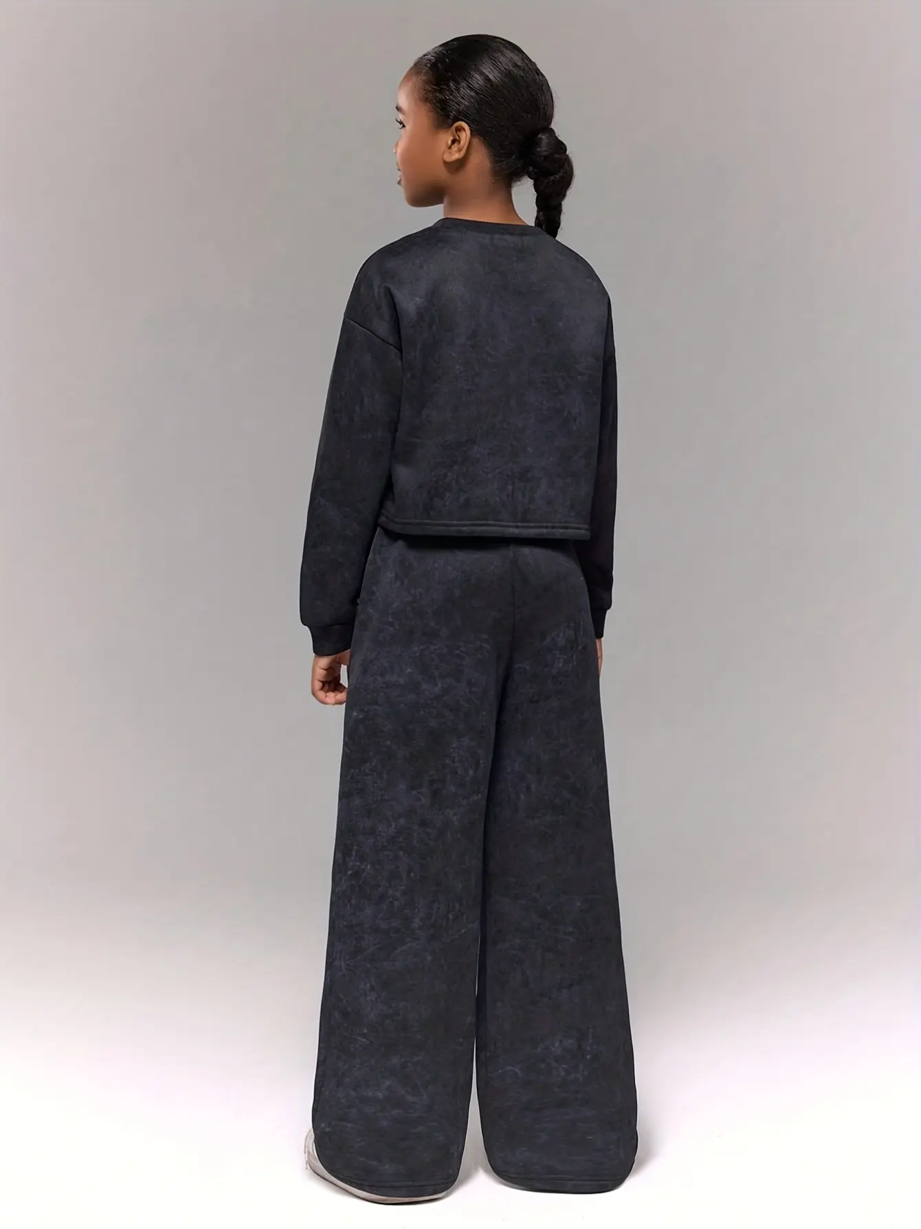 Detail 1 of Girls Washed Snowflake Sweatshirt and Wide Leg Pants Set by LUNORIANA