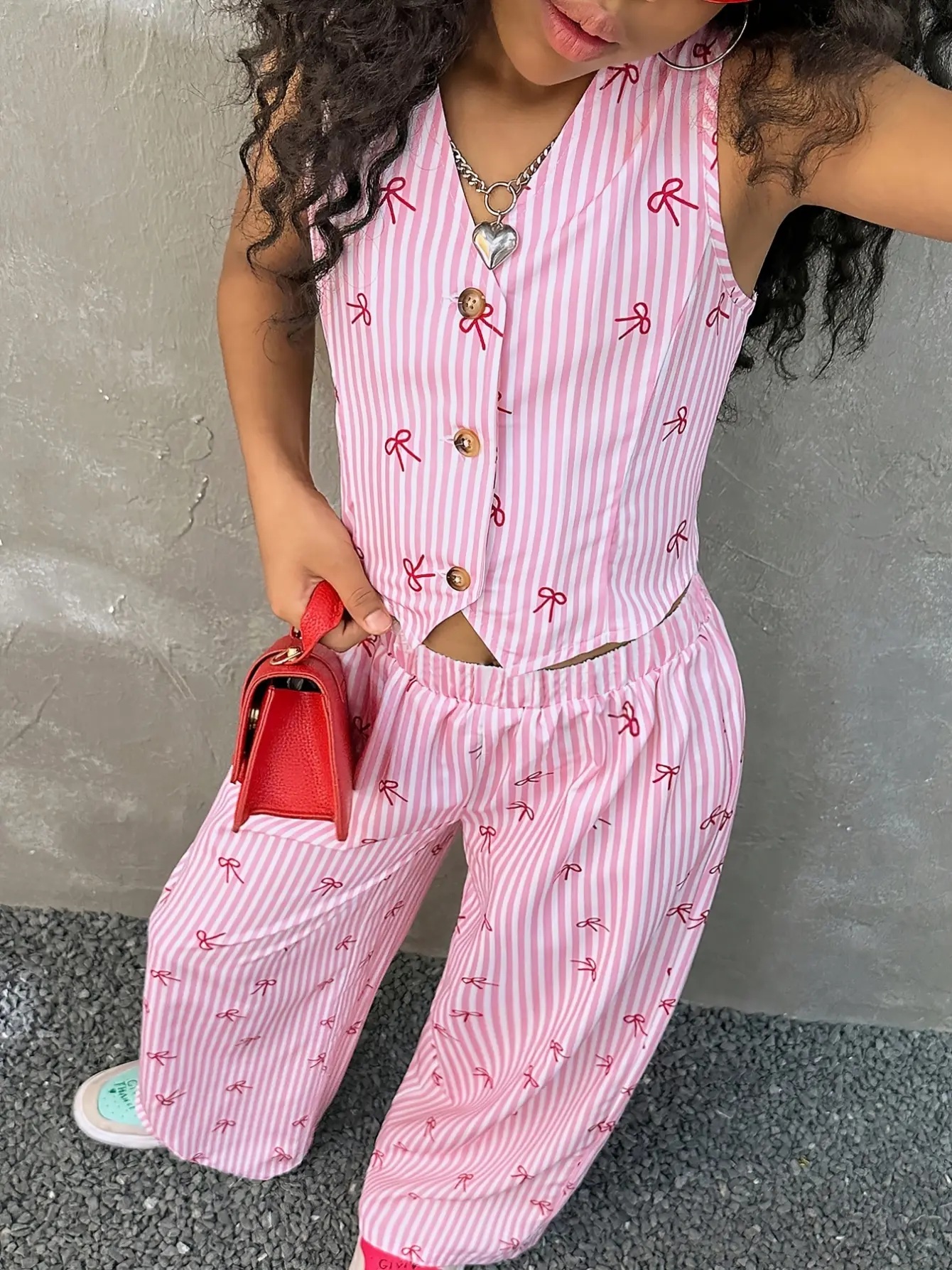 Detail 4 of Girls Pink Stripe Bow Tank Top and Pants Set by LUNORIANA
