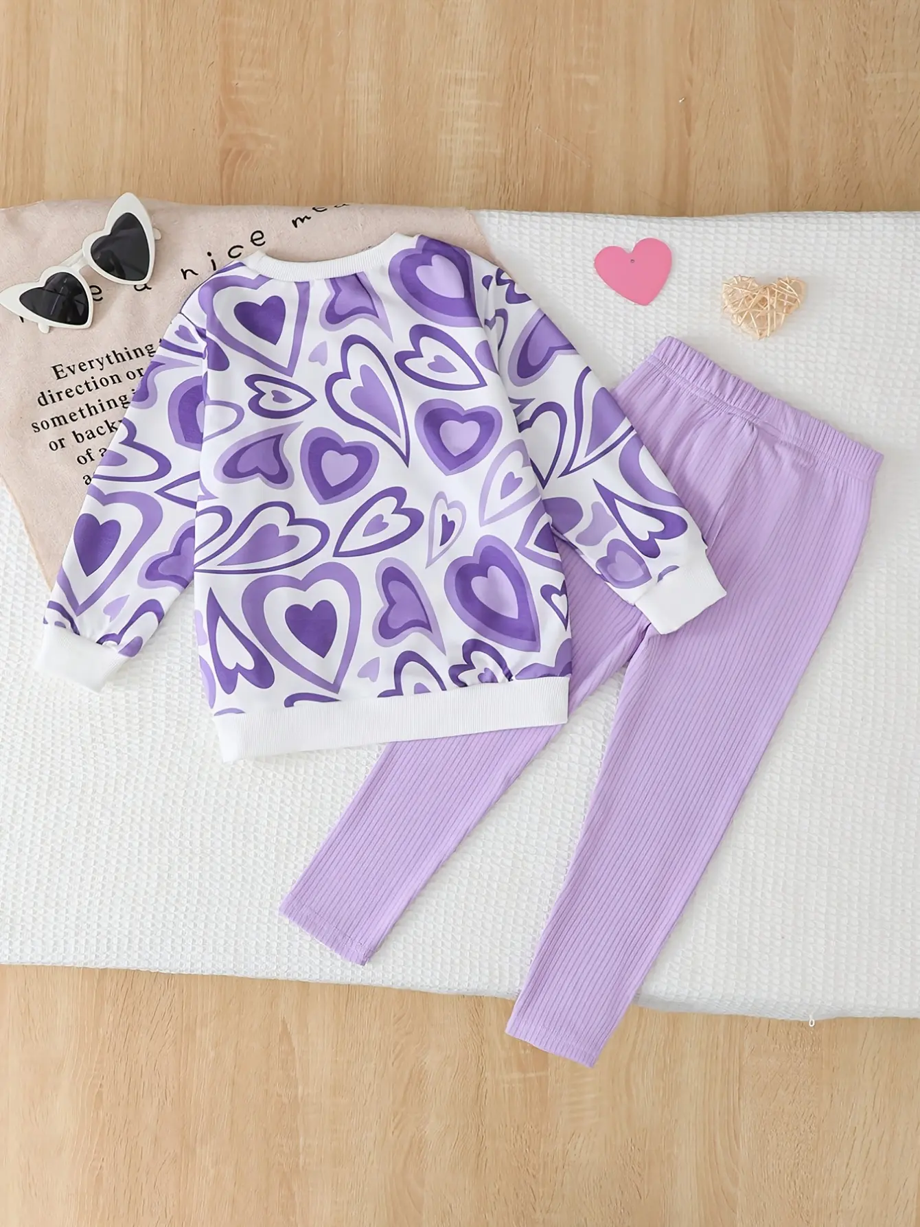 Detail 1 of Girls Heart Print Top and Pink Pants Set by LUNORIANA