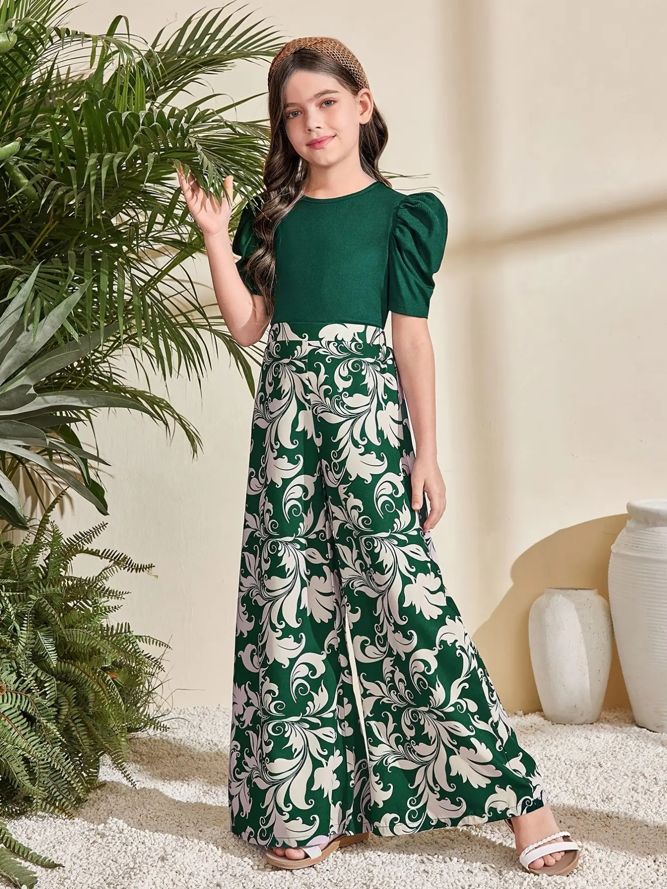 Detail 2 of Girls Puff Sleeve Knit Top and Floral Wide Leg Pants Set by LUNORIANA