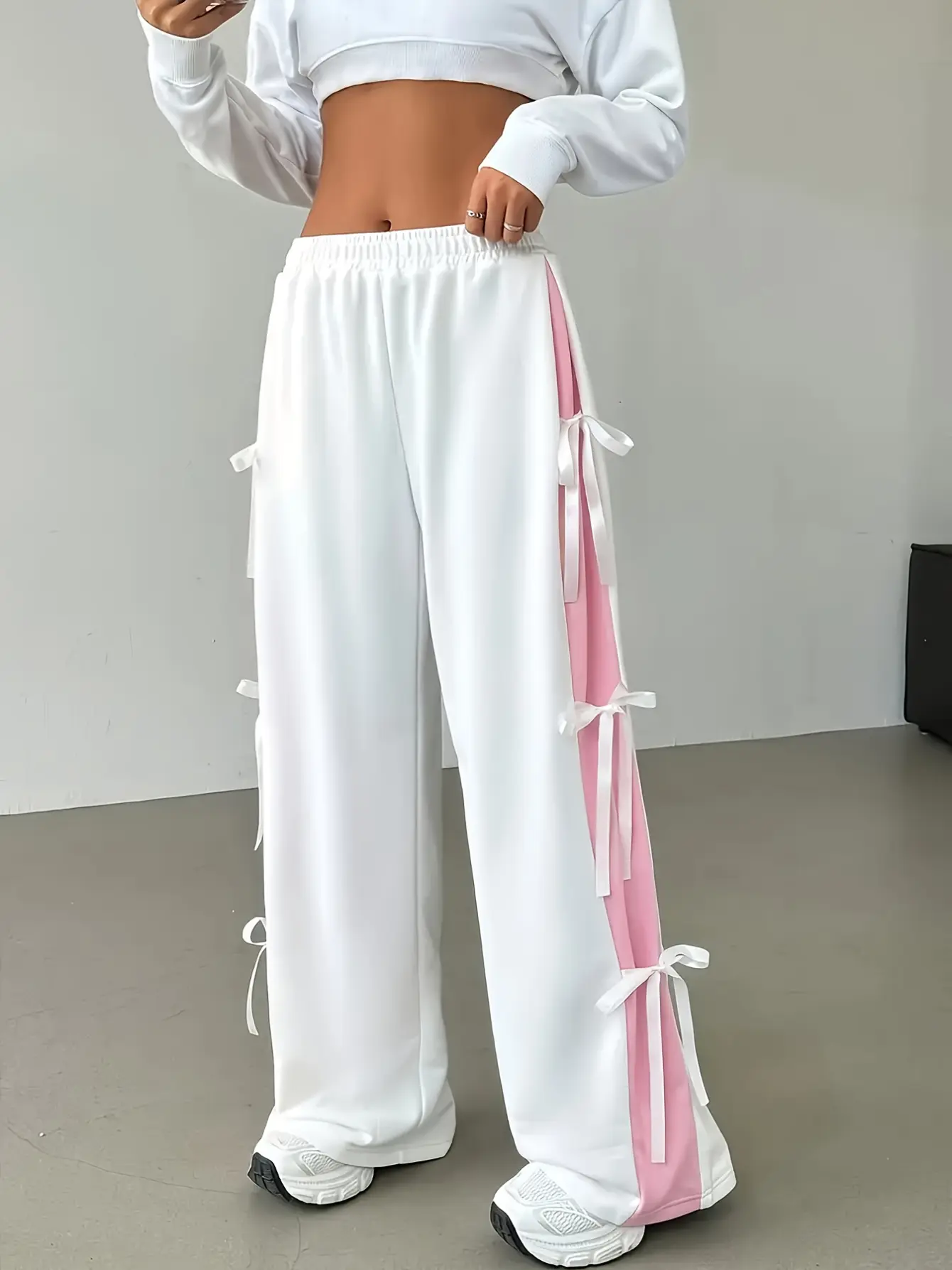 Women’s Pink and White Bow Colorblock Wide Leg Pants gallery view