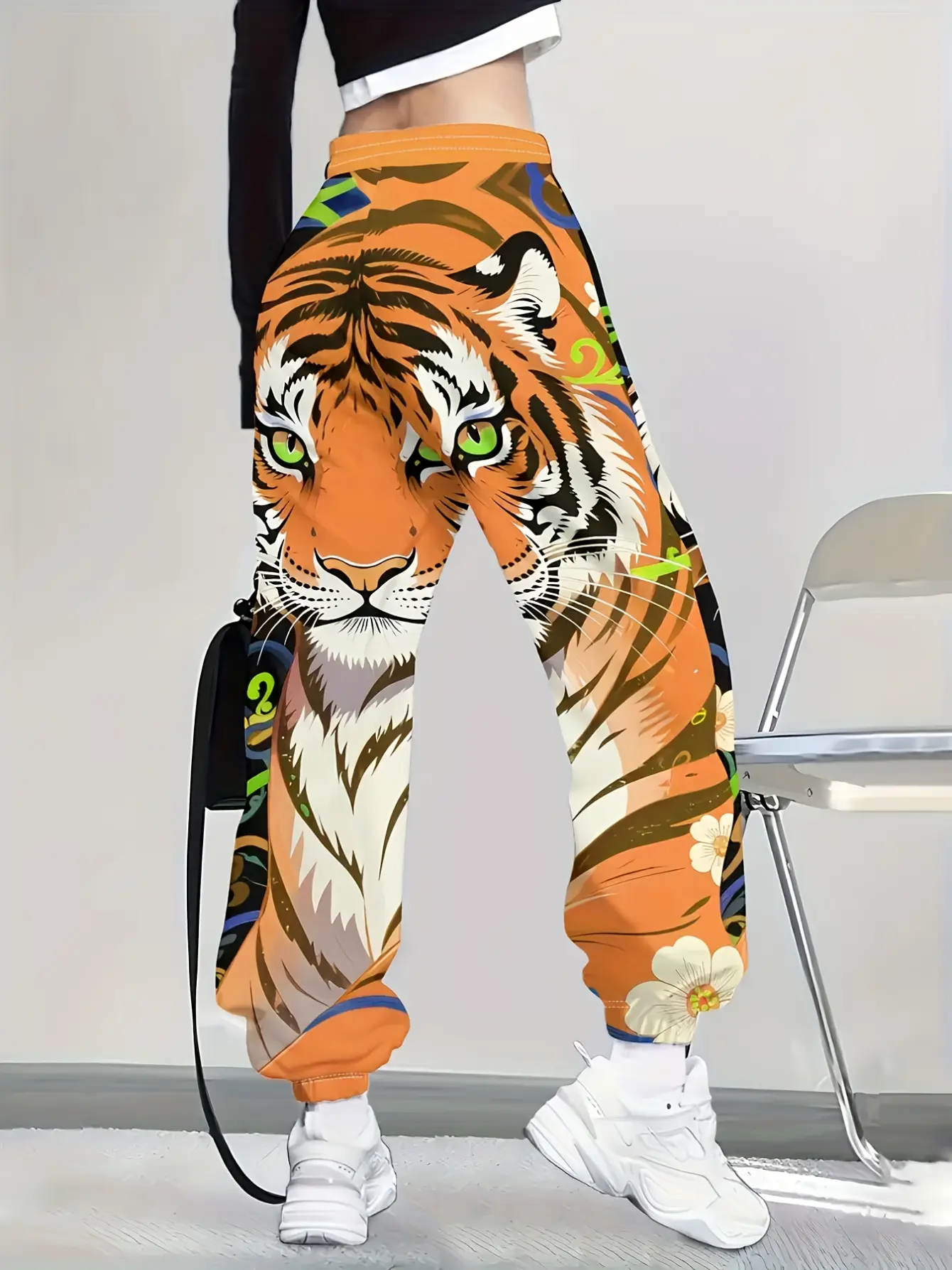 Women’s Tiger Graphic High Waist Drawstring Jogger Pants gallery view