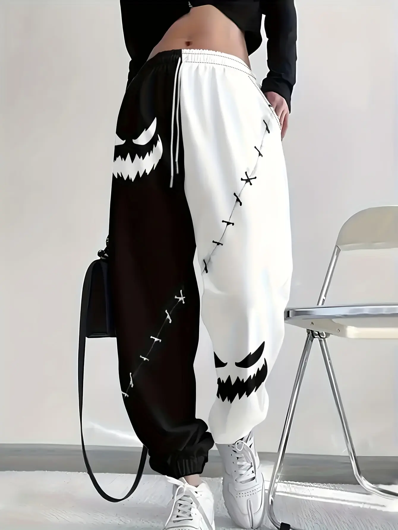 Women’s Halloween Ghost Face Print Drawstring Jogger Pants gallery view