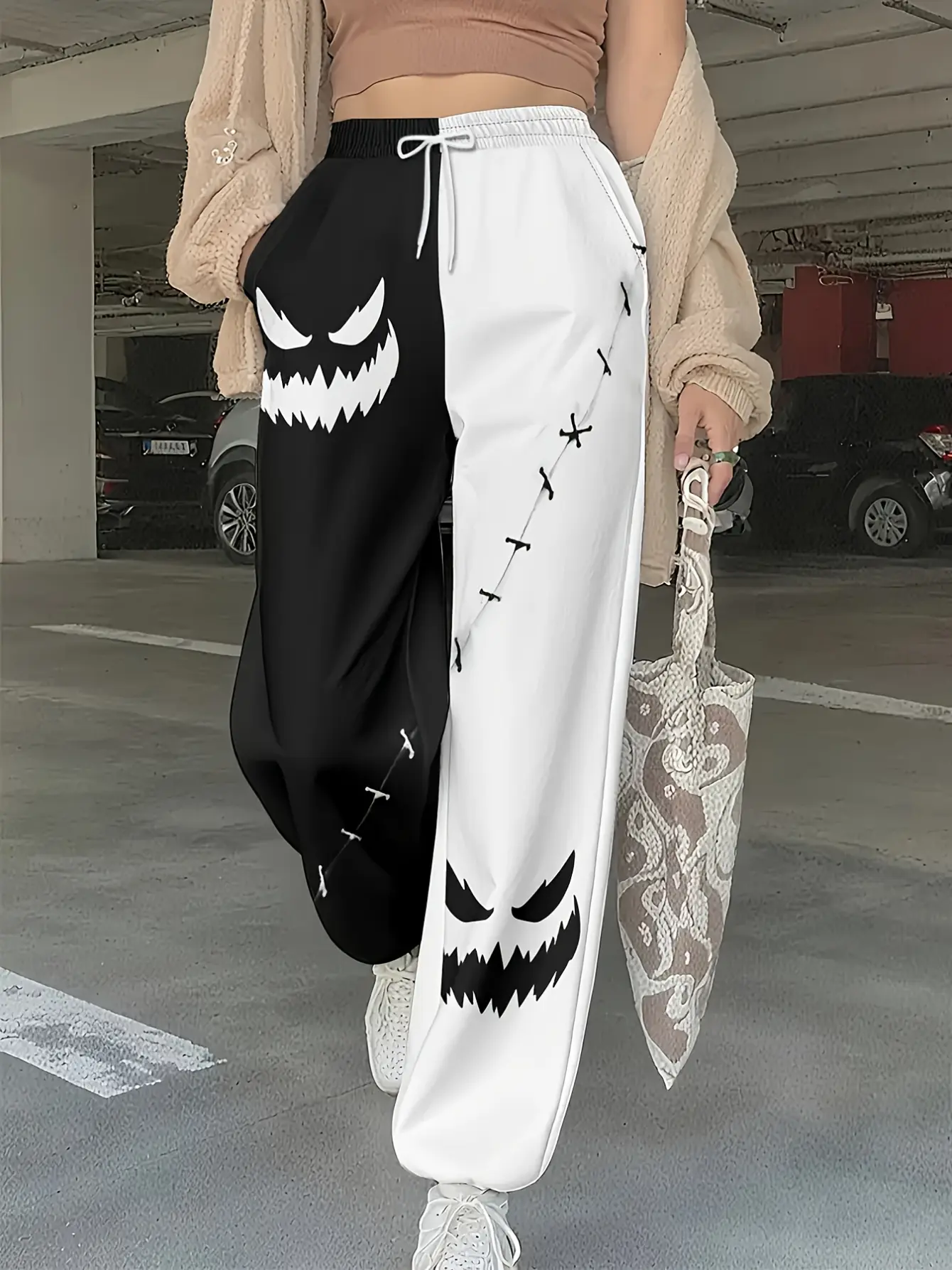 Women’s Halloween Ghost Face Print Drawstring Jogger Pants gallery view