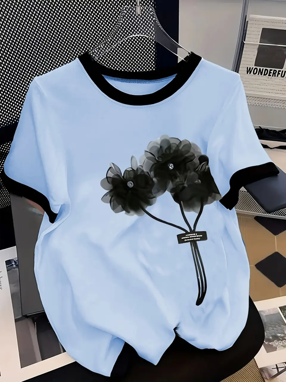 Women's 3D Flower Applique Crew Neck T-Shirt