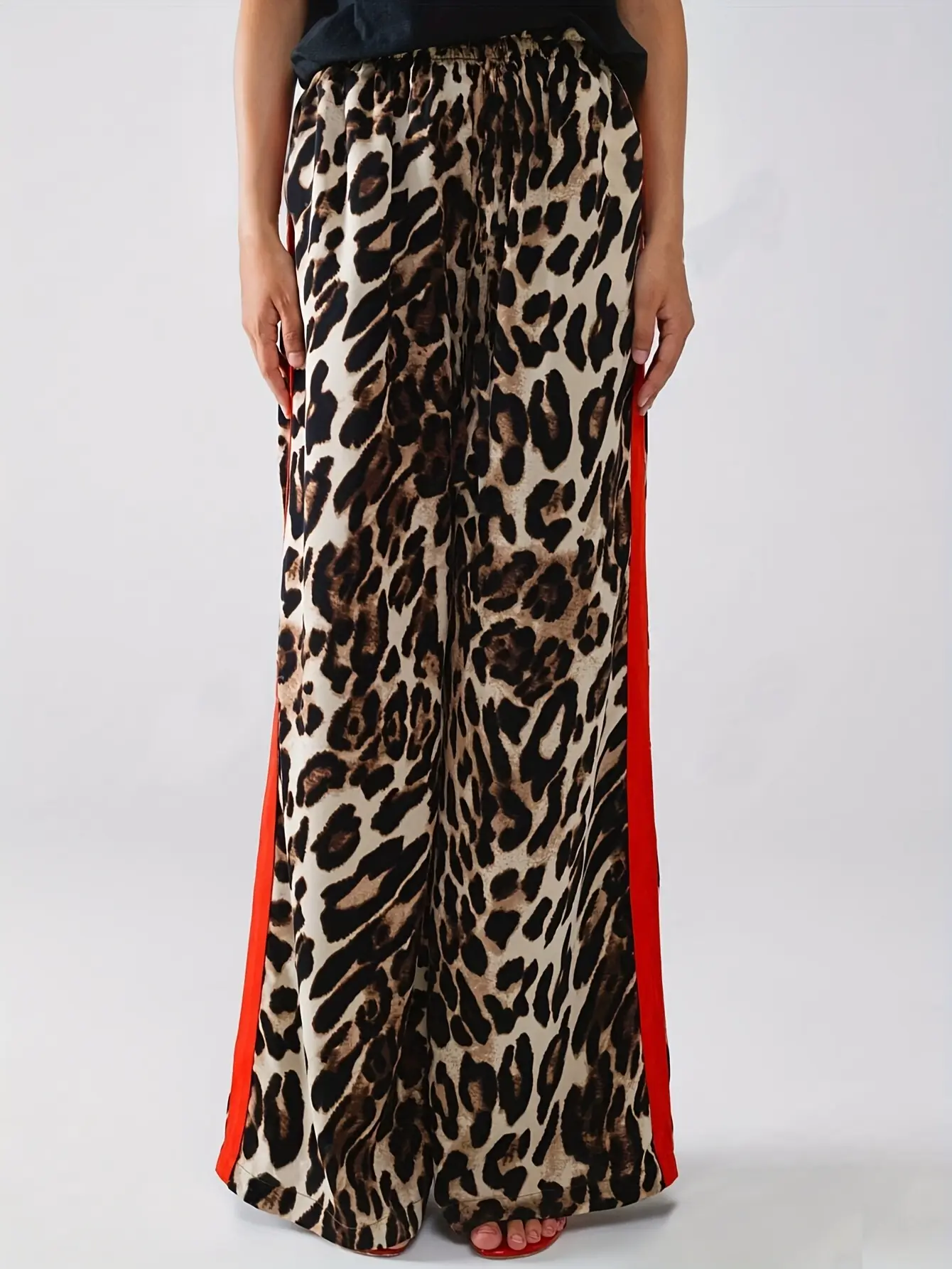 Women’s Leopard Print Wide-Leg Stretch Pants gallery view