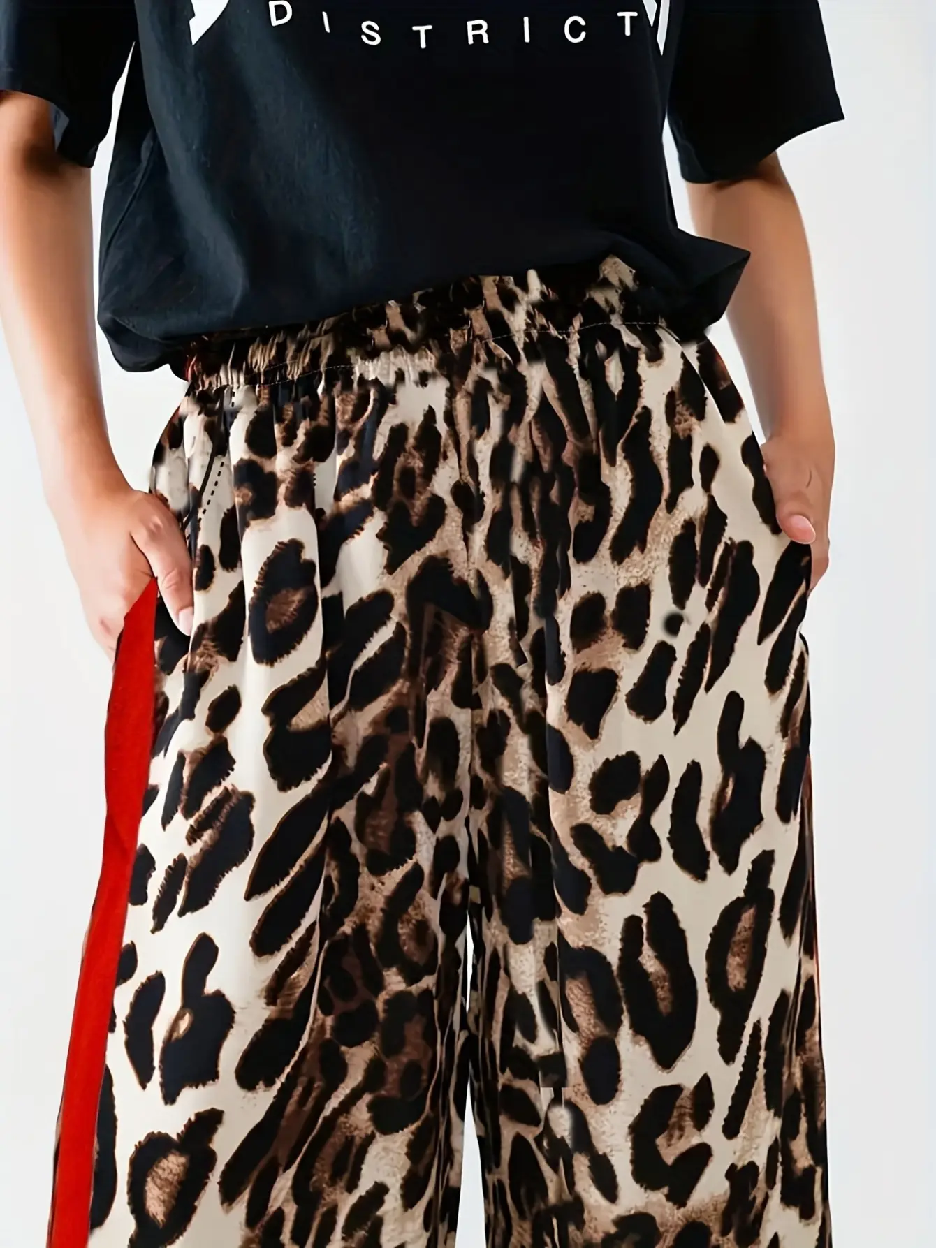 Women’s Leopard Print Wide-Leg Stretch Pants gallery view