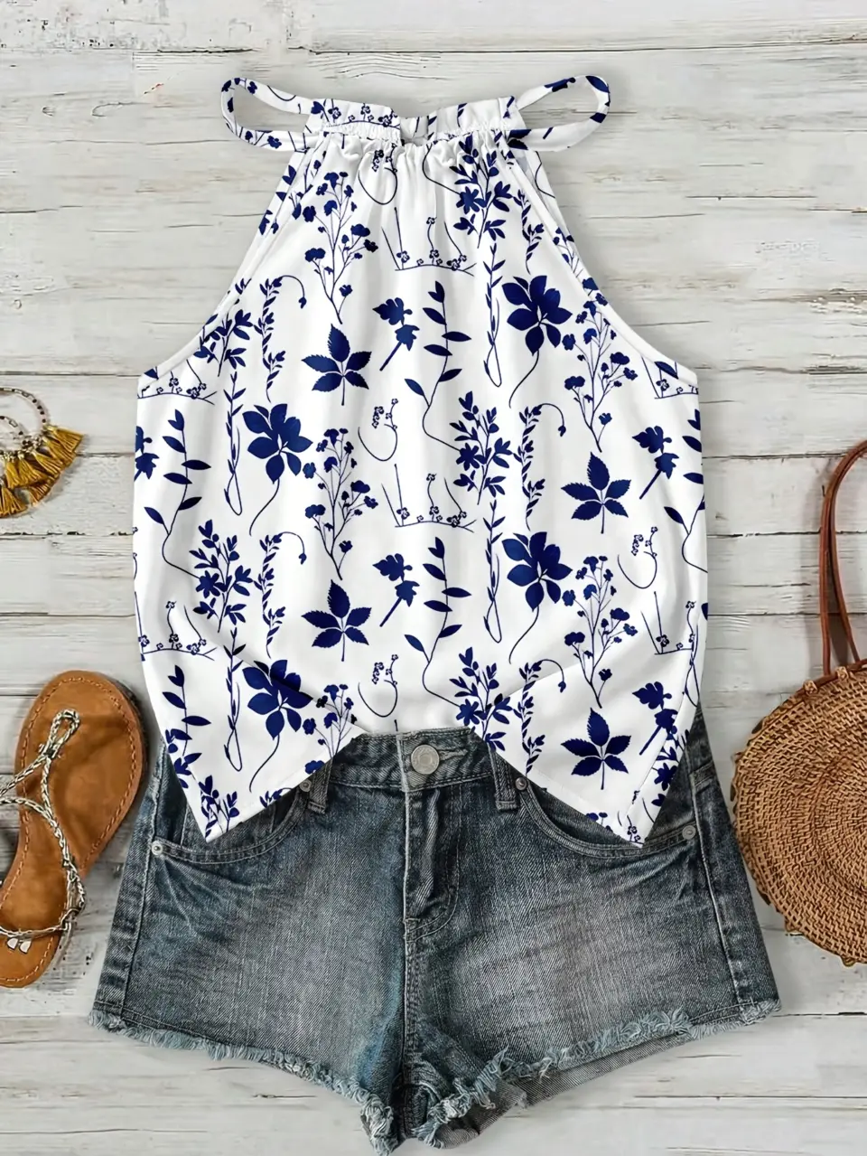 Women's Printed Halter Neck Crop Top