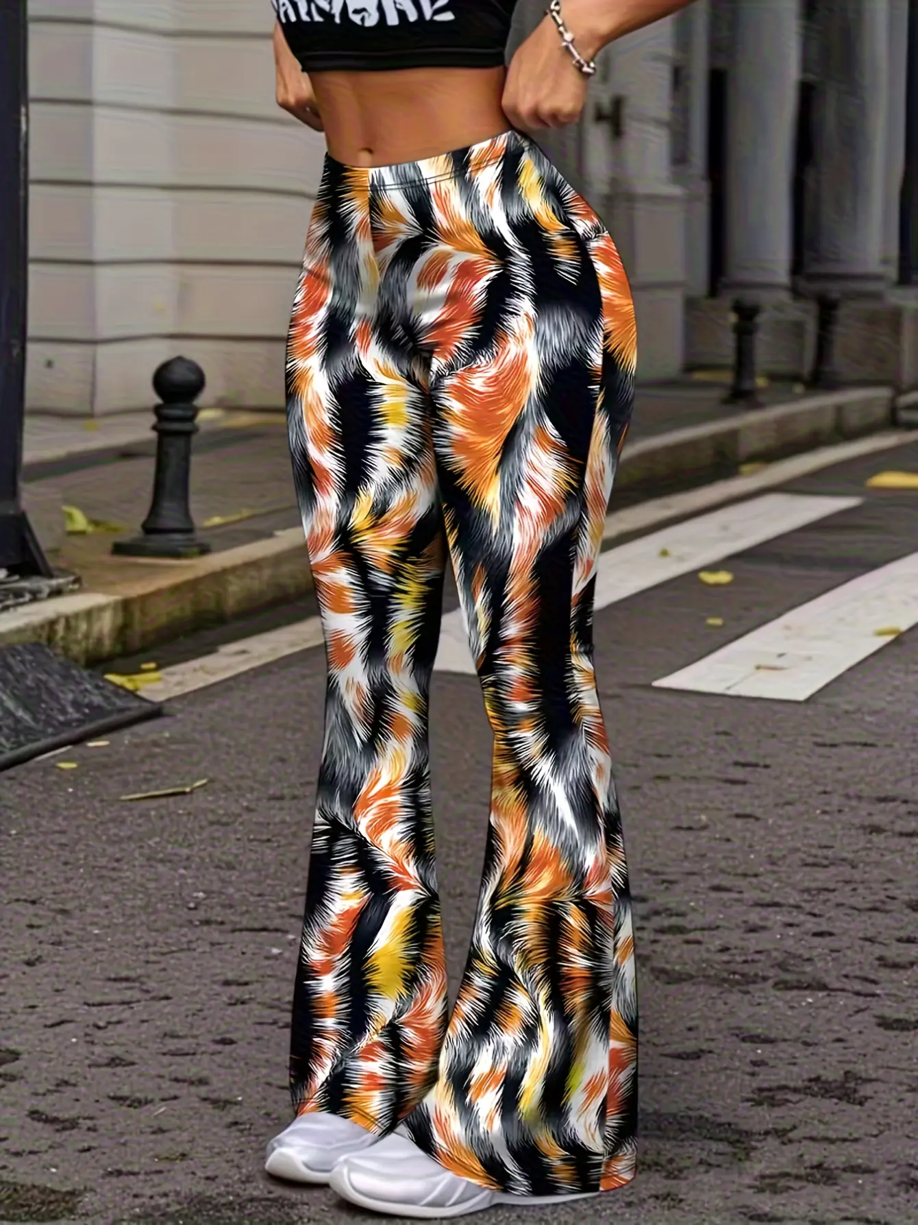 Women’s Y2K Abstract Print Flare Pants gallery view