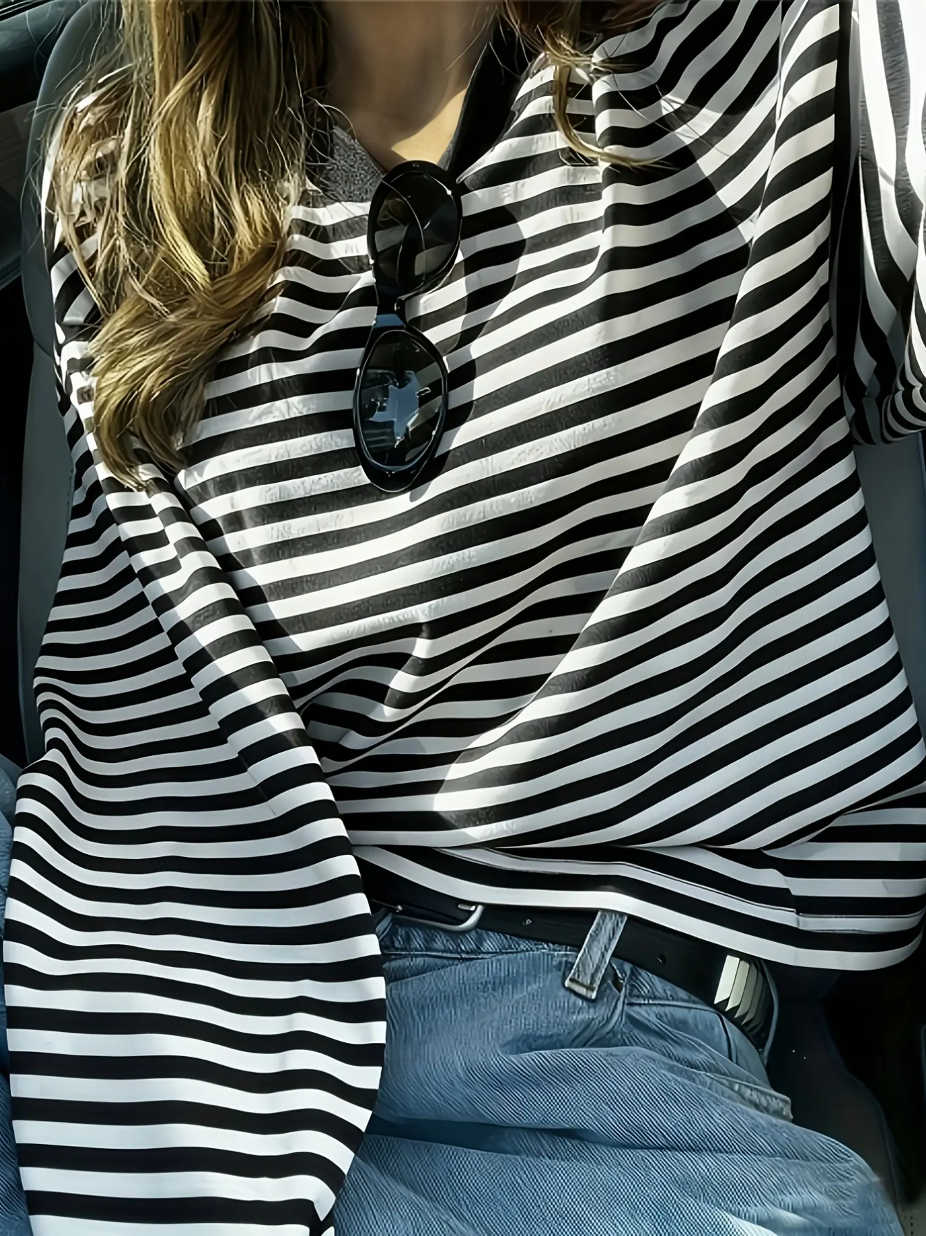 Women’s black striped drop-shoulder T-shirt fabric detail